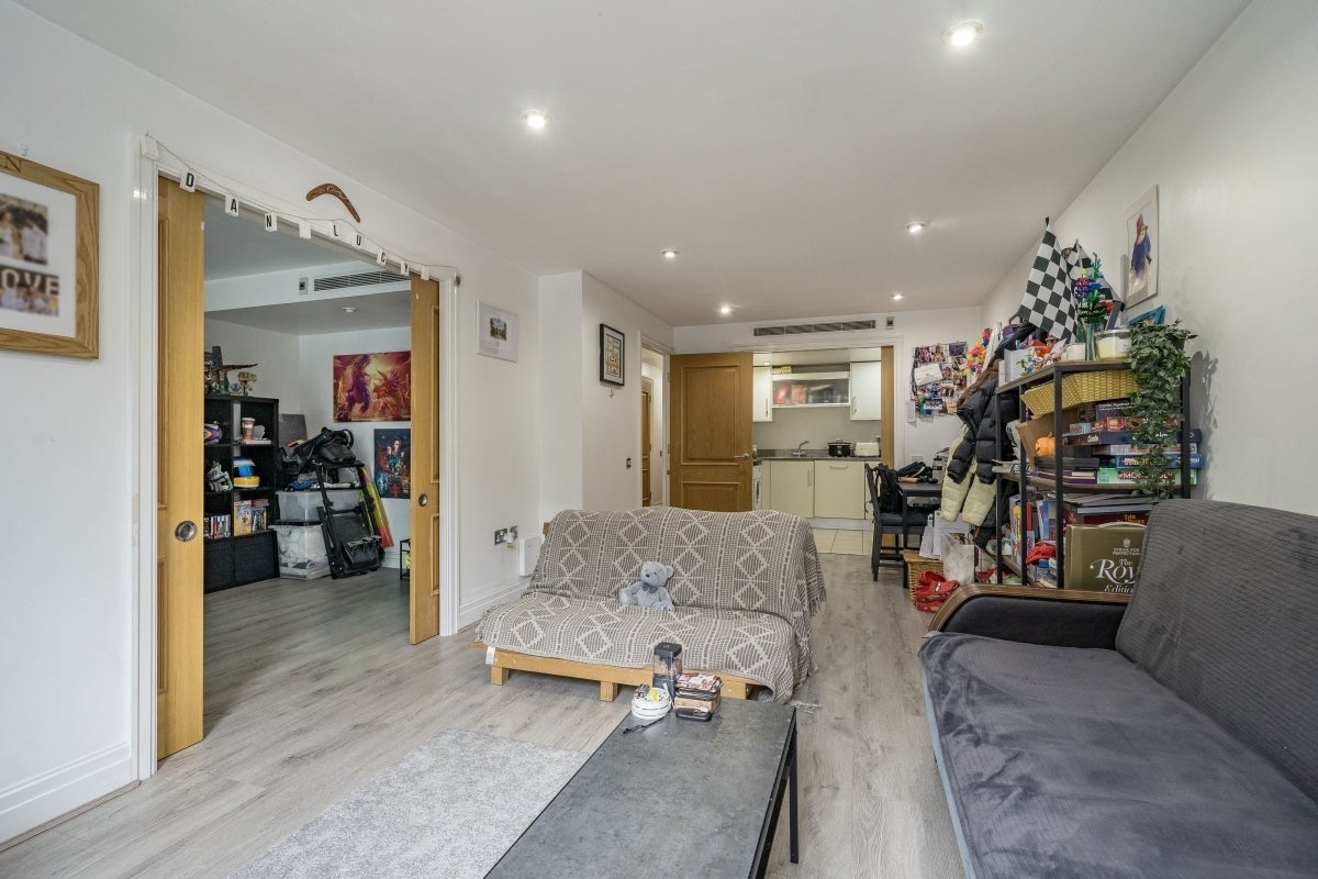 Flat Sheldon Square in City of Westminster