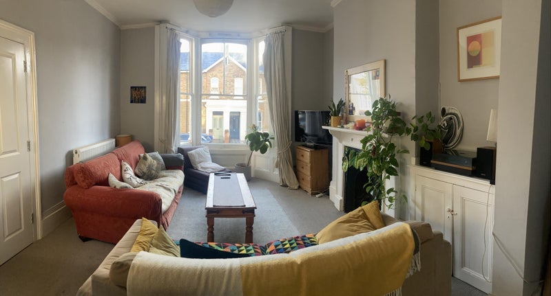Room King's Grove in Greater London