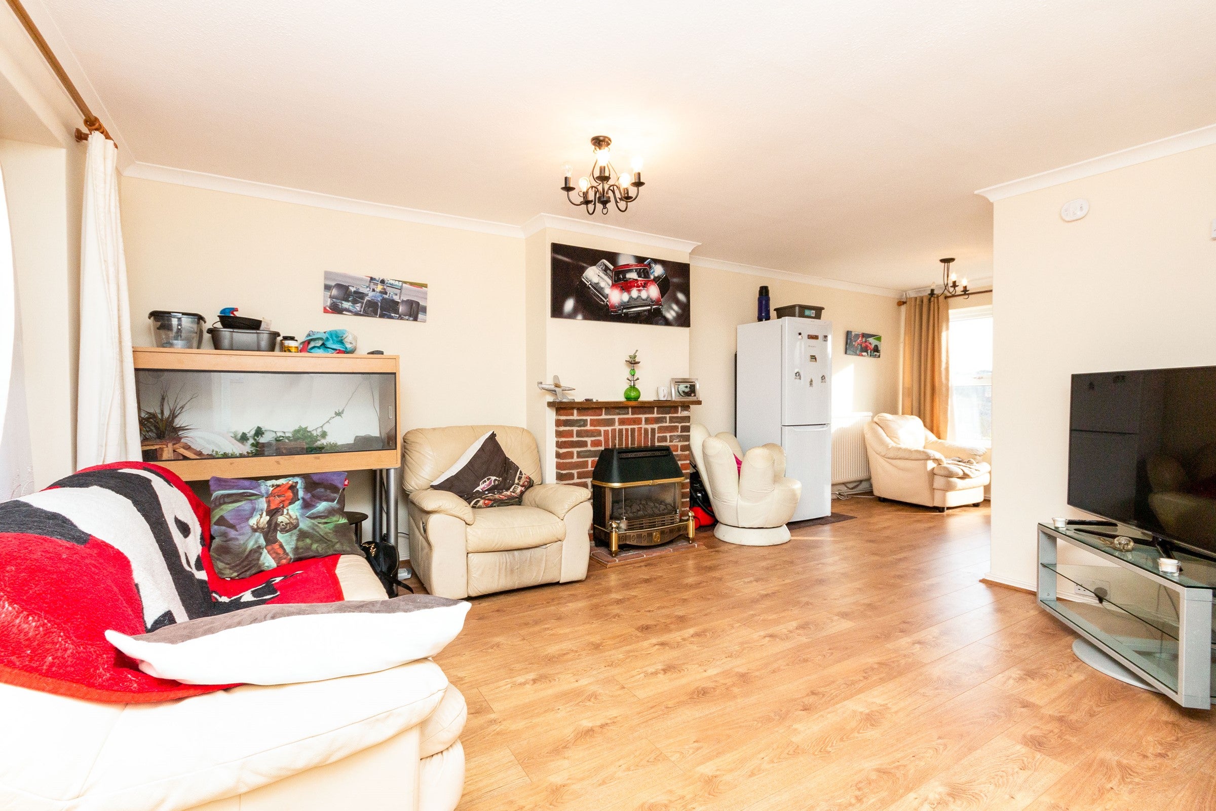 House Fabian Close in Basingstoke and Deane
