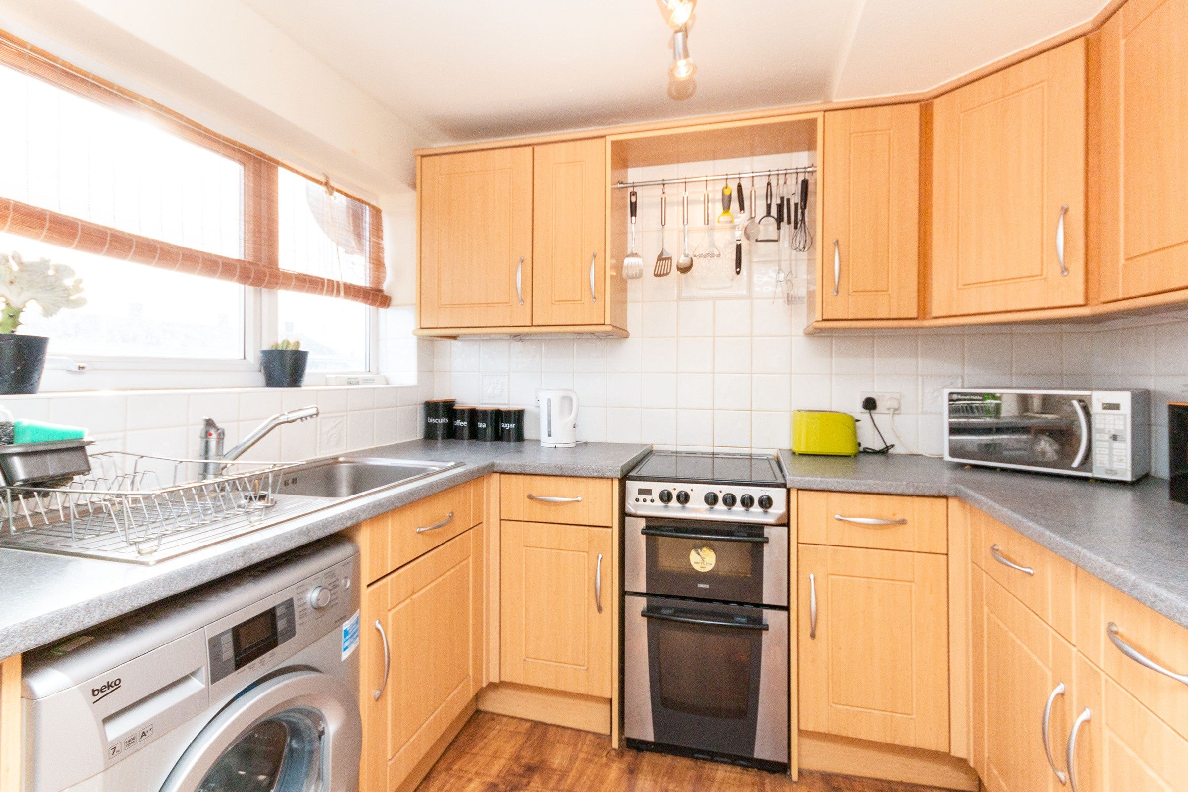 House Fabian Close in Basingstoke and Deane