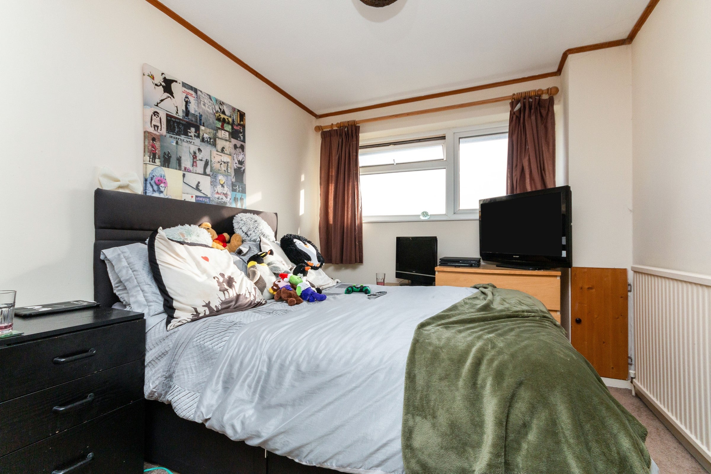House Fabian Close in Basingstoke and Deane