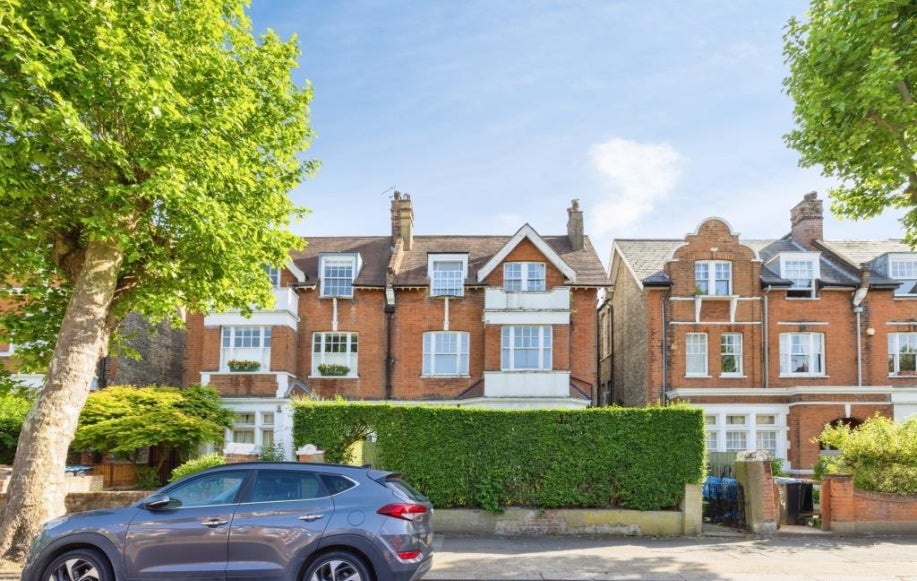 House Dartmouth Road in Greater London