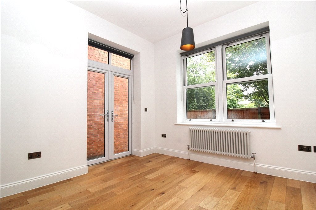 Flat Kenilworth Road in Greater London