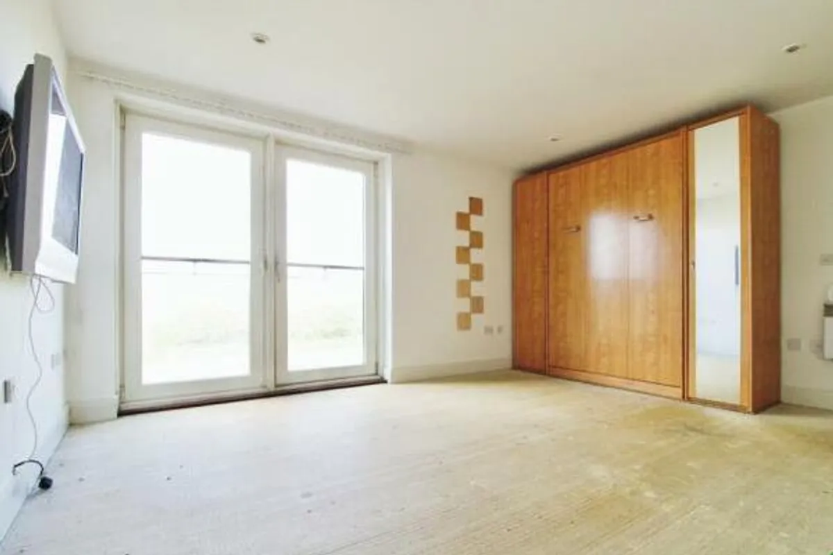 Flat Butetown Link in Cardiff