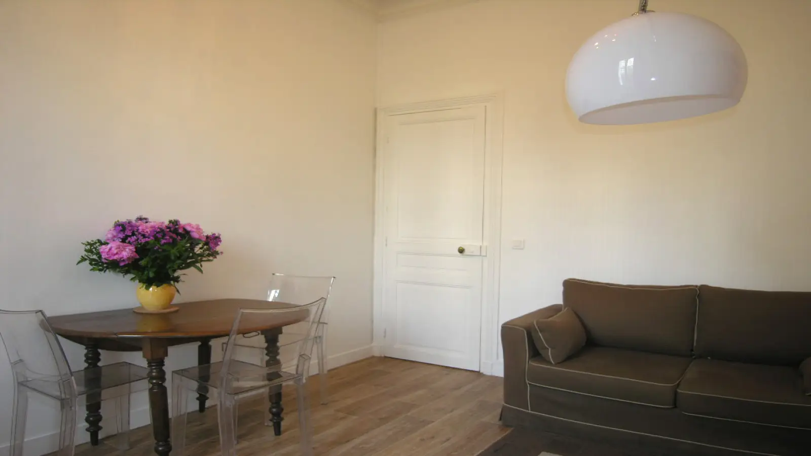 Flat Rue Robert Fleury in Paris