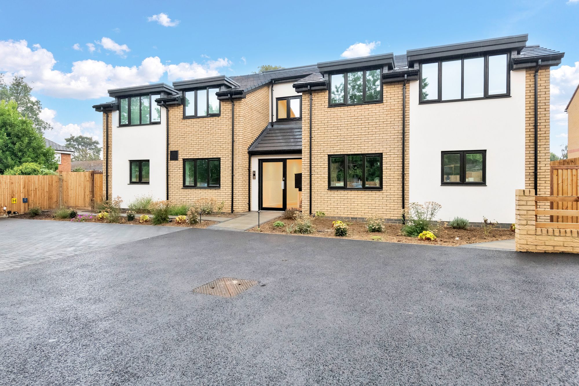 Flat Arlesey Road in Stotfold