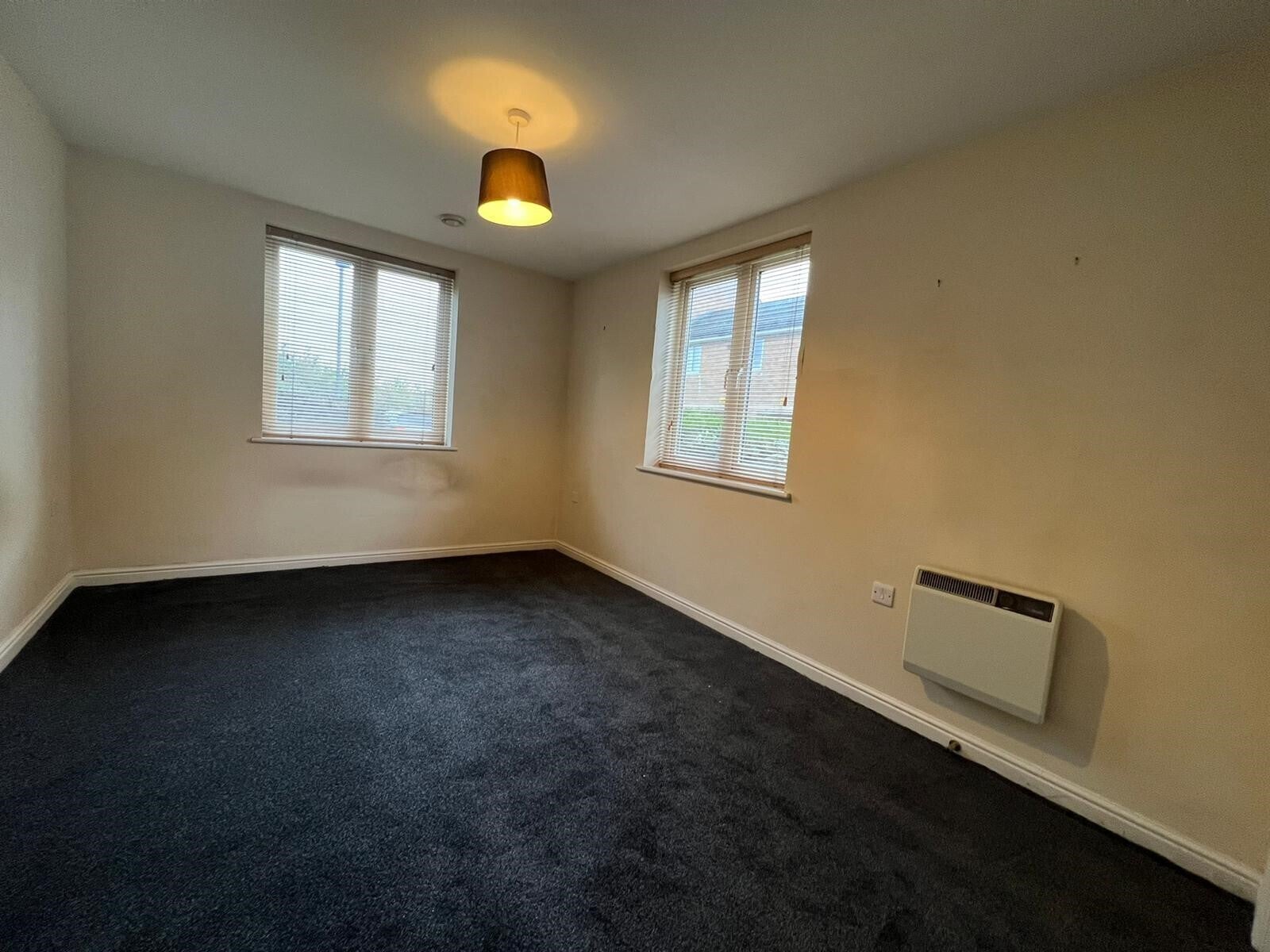 Flat Padstow Road in Swindon