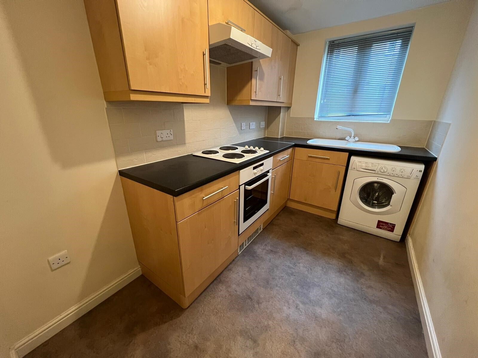 Flat Padstow Road in Swindon