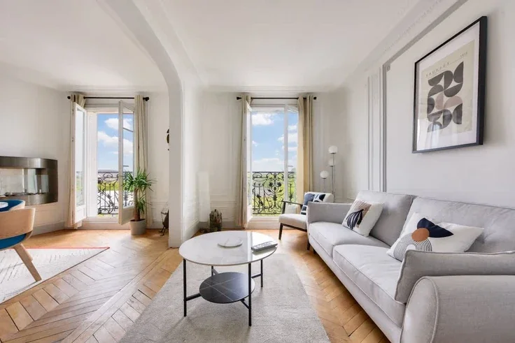 Flat Boulevard Exelmans in Paris