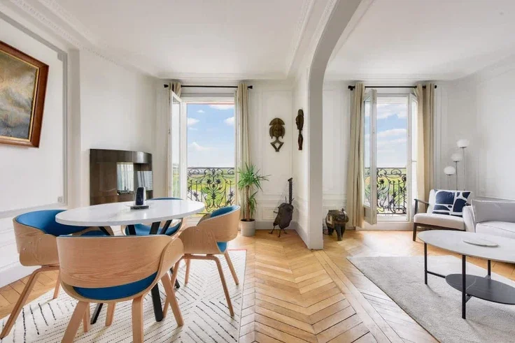 Flat Boulevard Exelmans in Paris