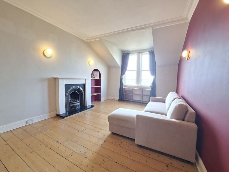 Flat Fowler Terrace in City of Edinburgh