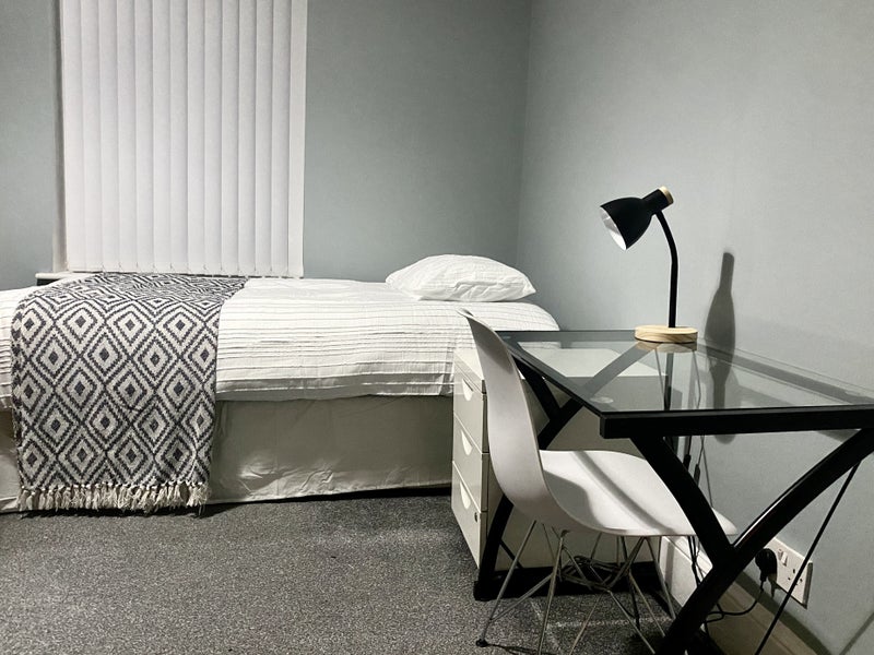 Room Stanley Street in Liverpool