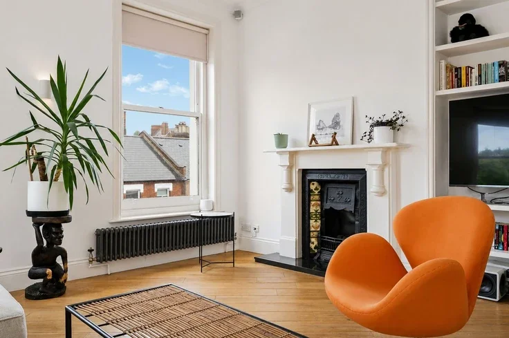 Flat Fleet Road in Greater London