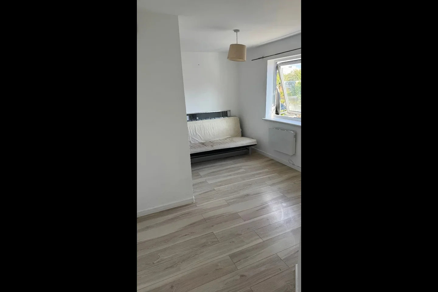 Flat Orchard Gardens in Greater London