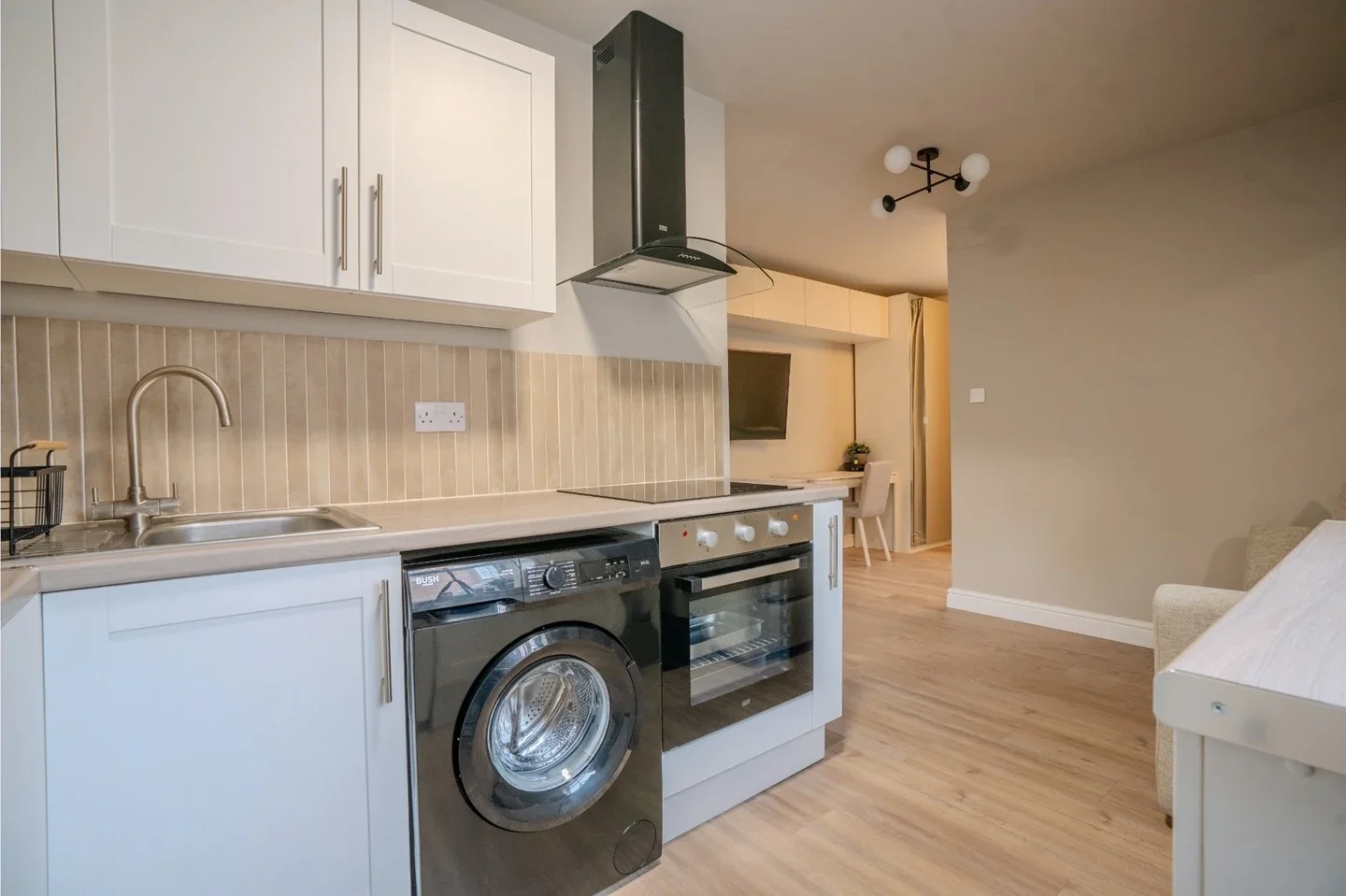Flat Staines Square in Dunstable