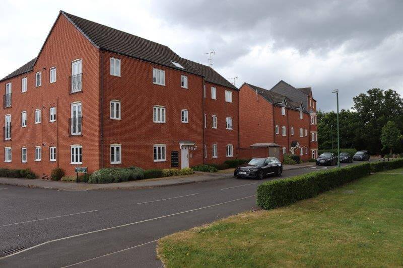 Flat Wharf Lane in Metropolitan Borough of Solihull