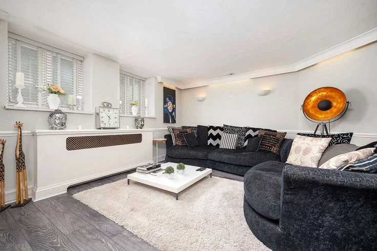 Flat Edith Grove in Greater London