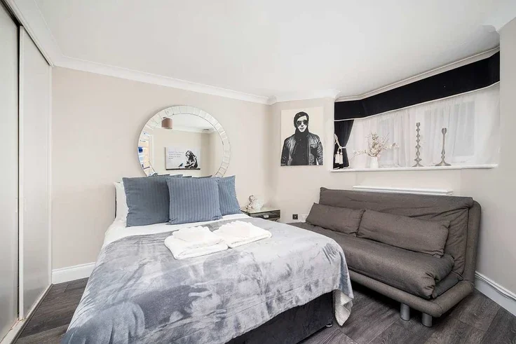 Flat Edith Grove in Greater London