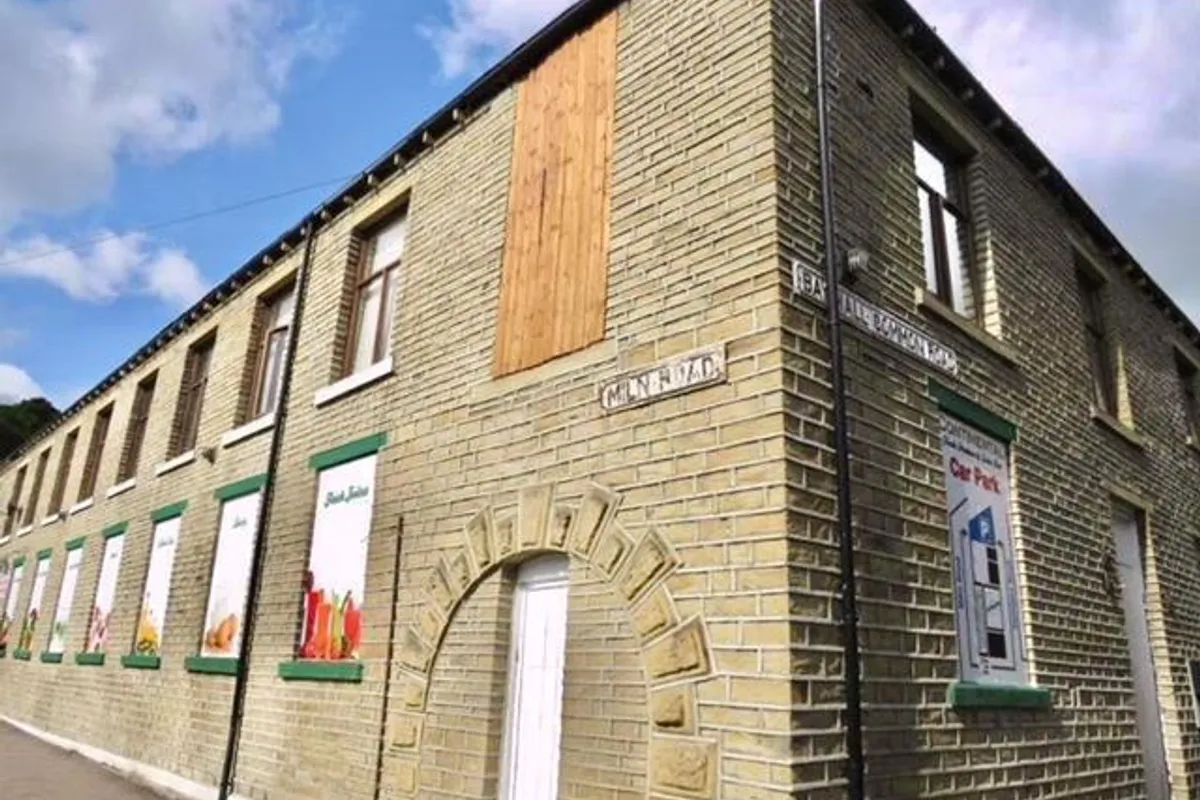 Flat Common Road in Kirklees