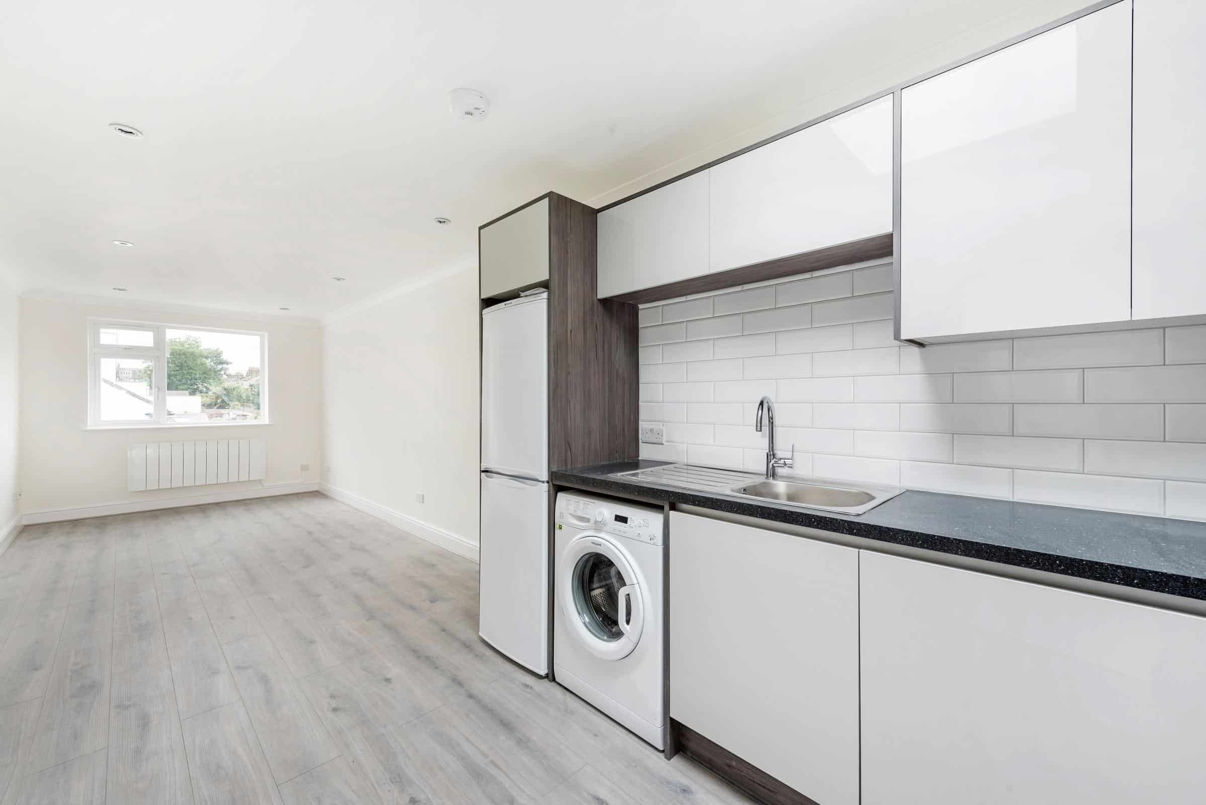 Flat Upper Tooting Road in Greater London