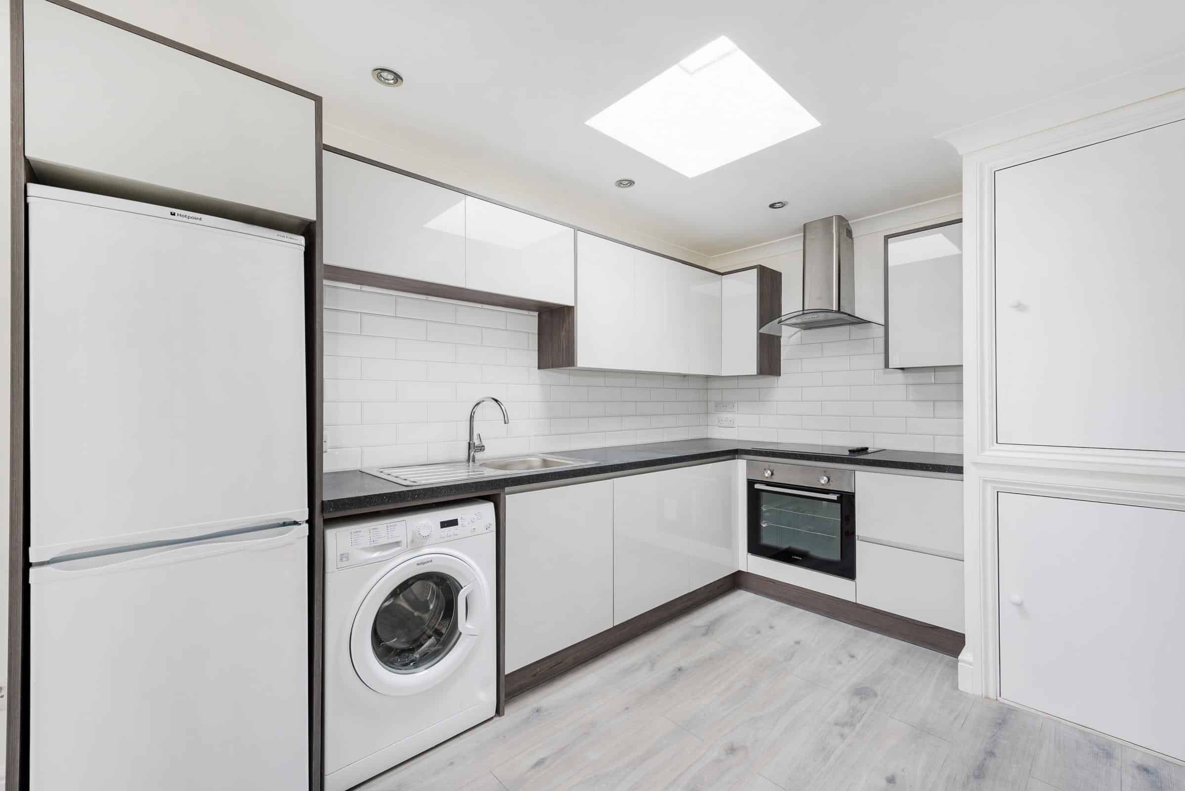Flat Upper Tooting Road in Greater London