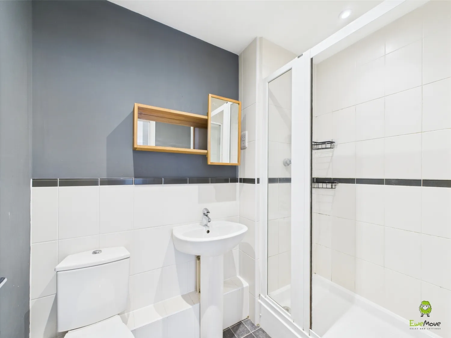 Flat Portland Place in Dartford