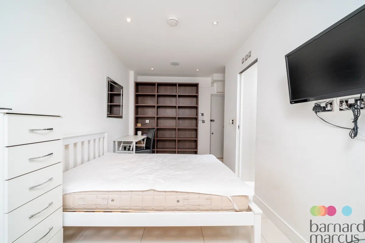 Flat Judd Street in Greater London