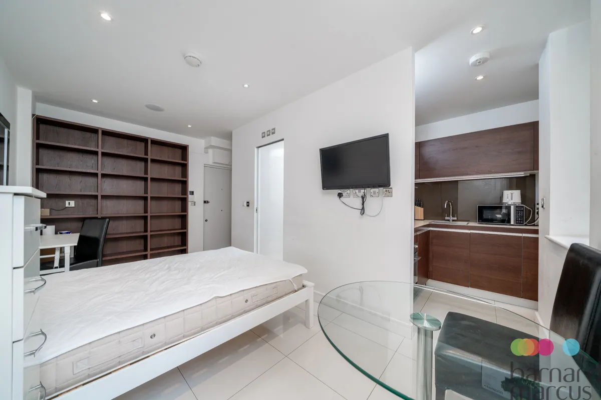 Flat Judd Street in Greater London