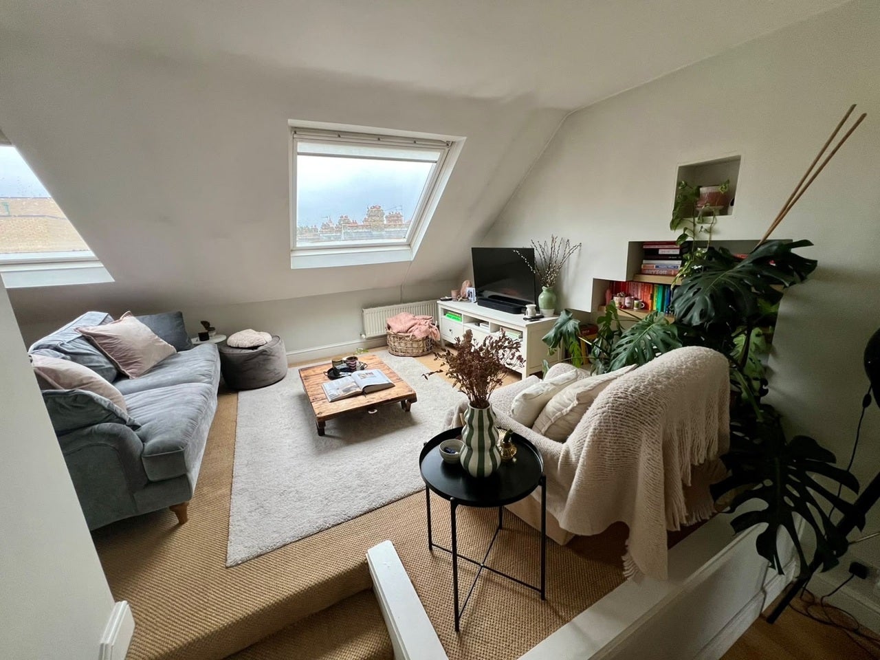 Flat Franciscan Road in Greater London