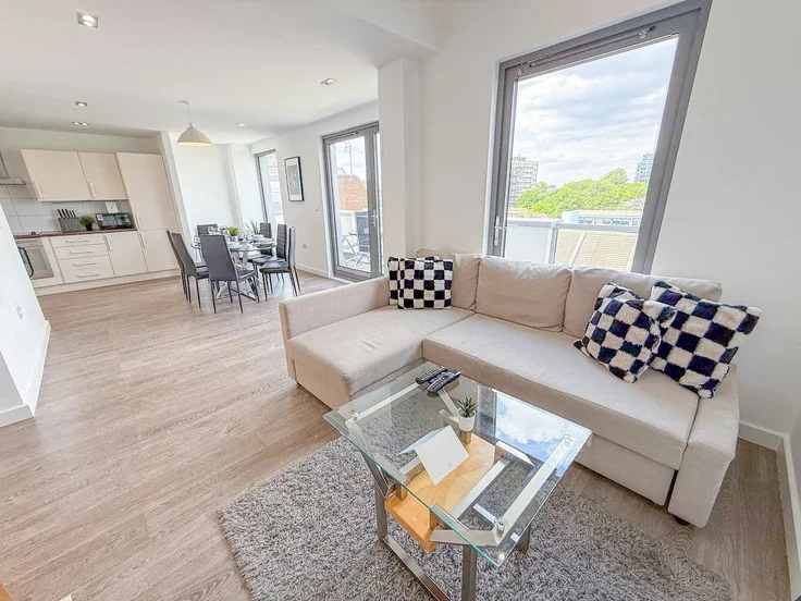 Flat Bridport Place in Greater London