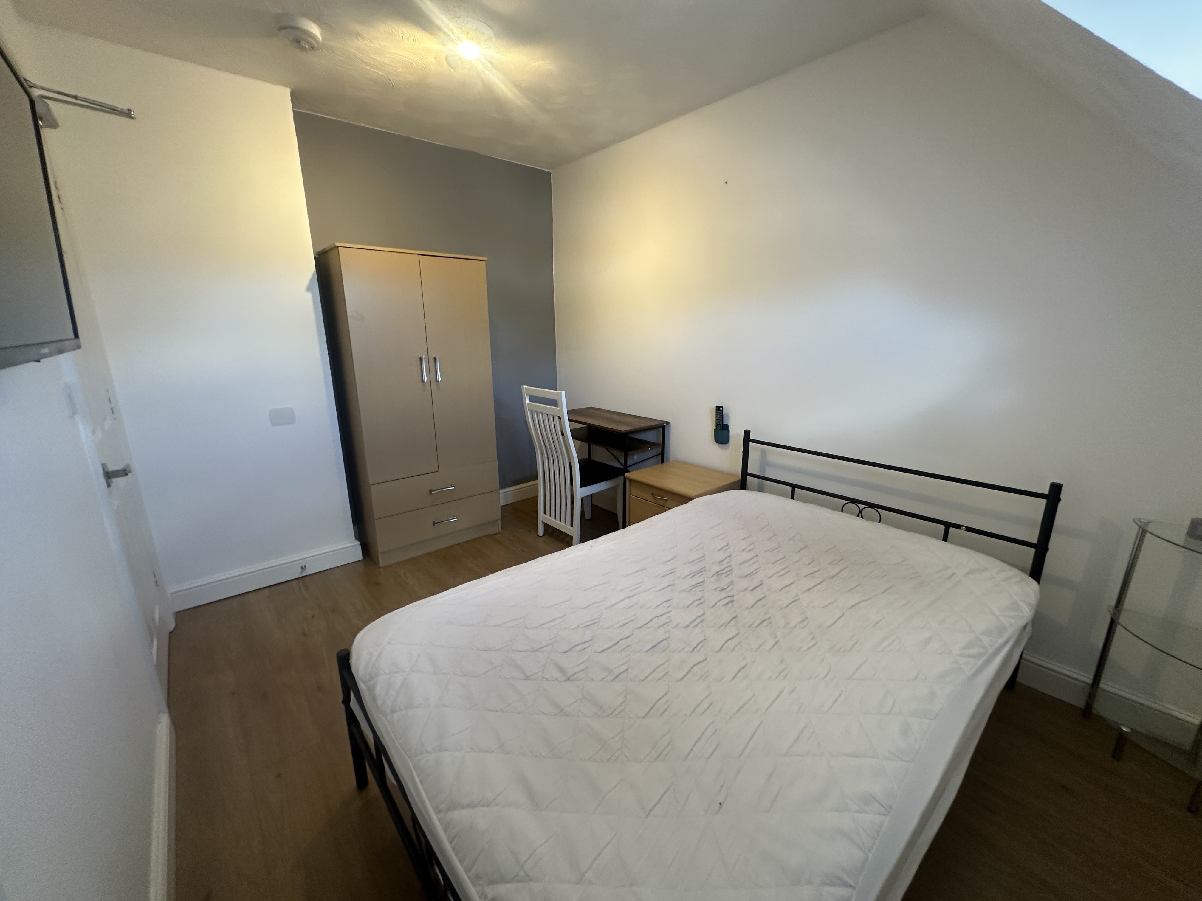 Room Bewick Place in Peterborough