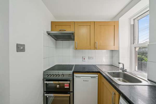 Flat Amyand Park Road in Greater London