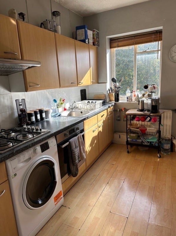 Room Balham Hill in Greater London