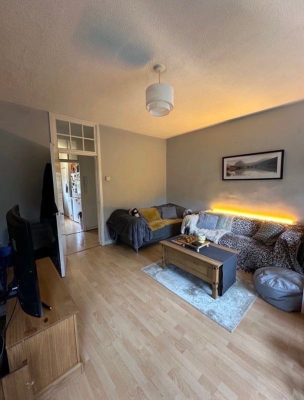 Room Balham Hill in Greater London