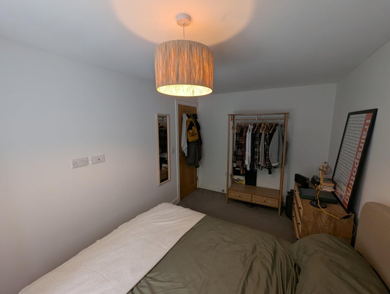 Room Cotswold Road North in Bristol