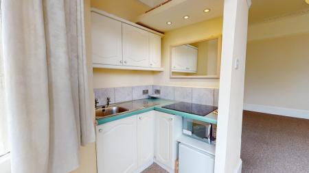 Flat First Avenue in Hove