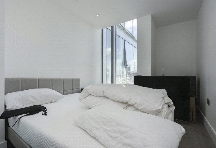 Flat Dingley Road in Greater London