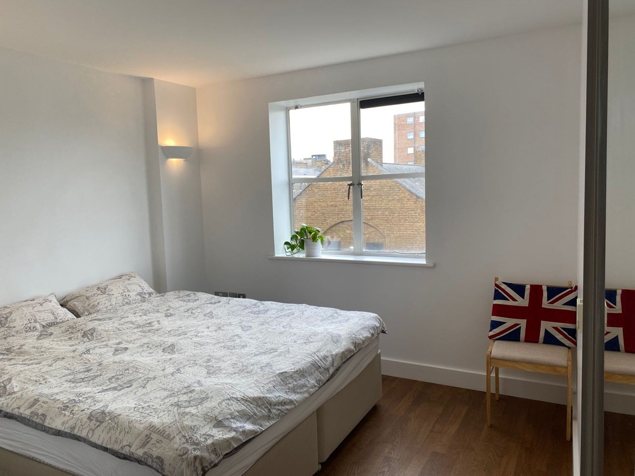 Flat Hardwick Street in Greater London