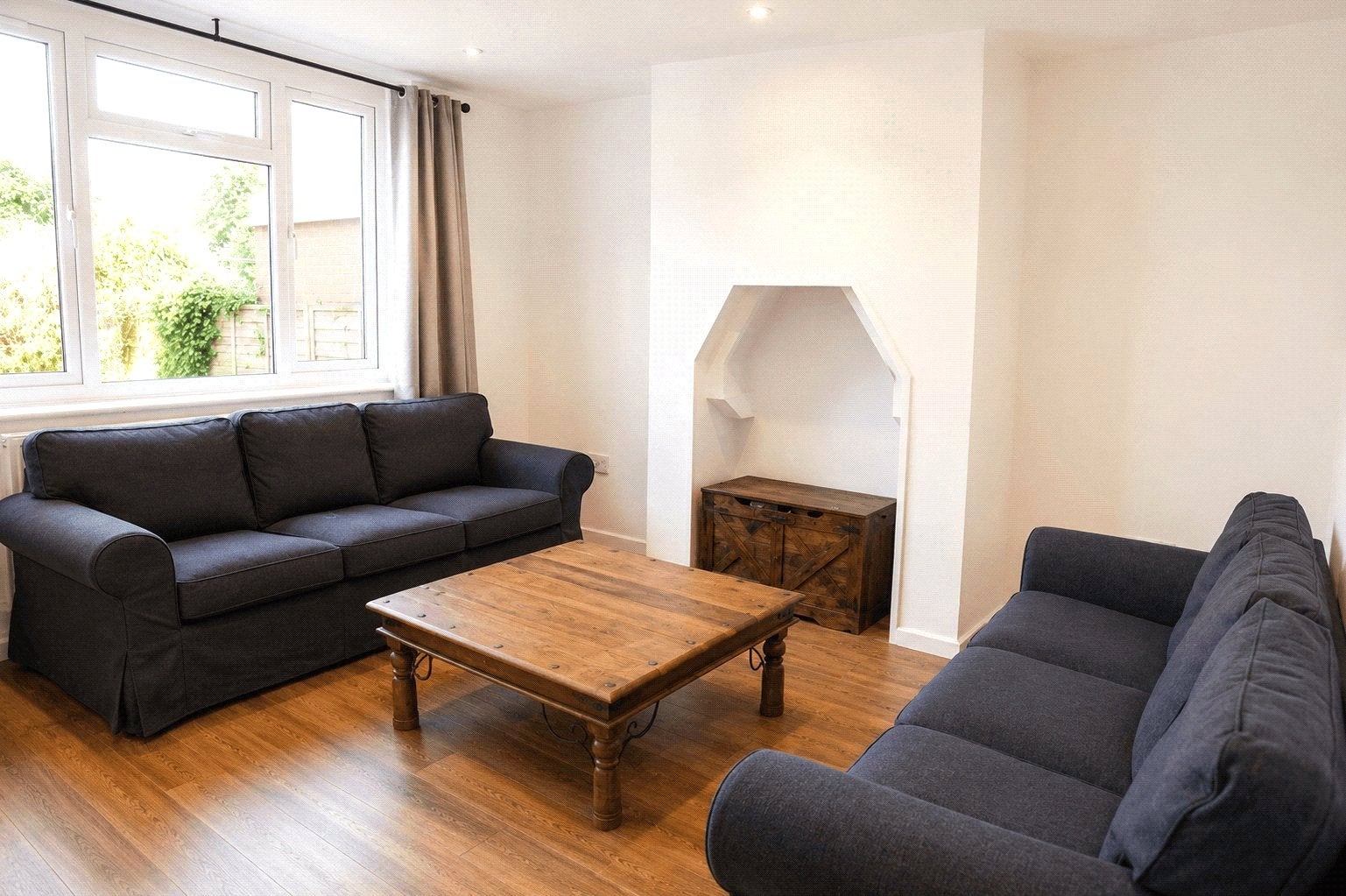Room Glaisdale Road in Bristol
