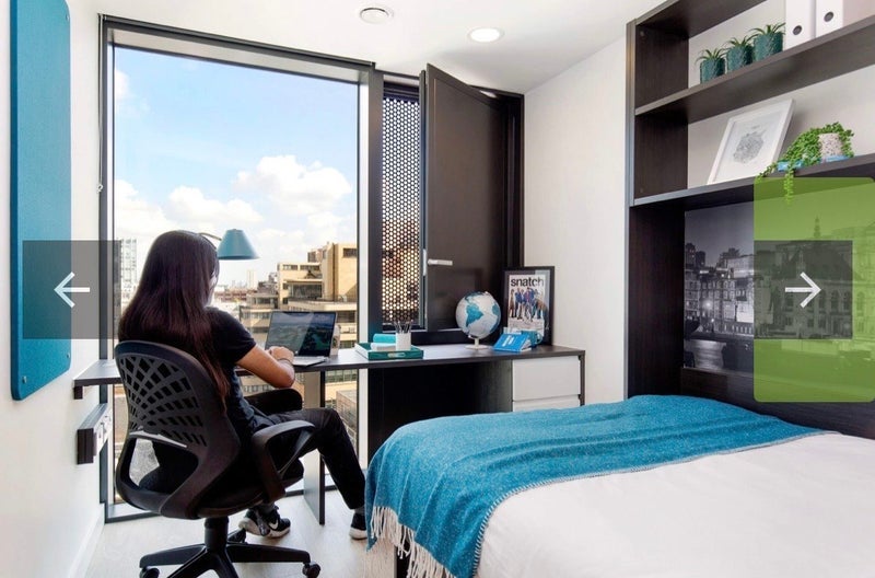 Room America Square in City of London