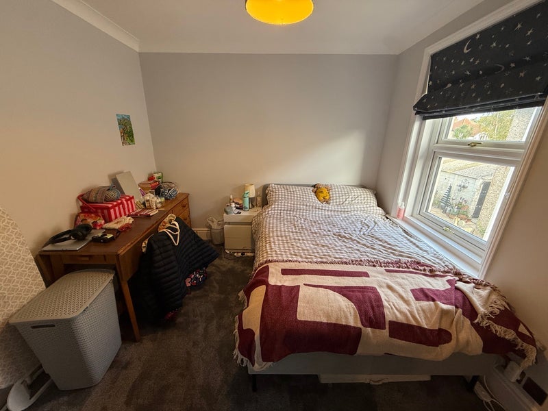 Room Lodge Road in Christchurch