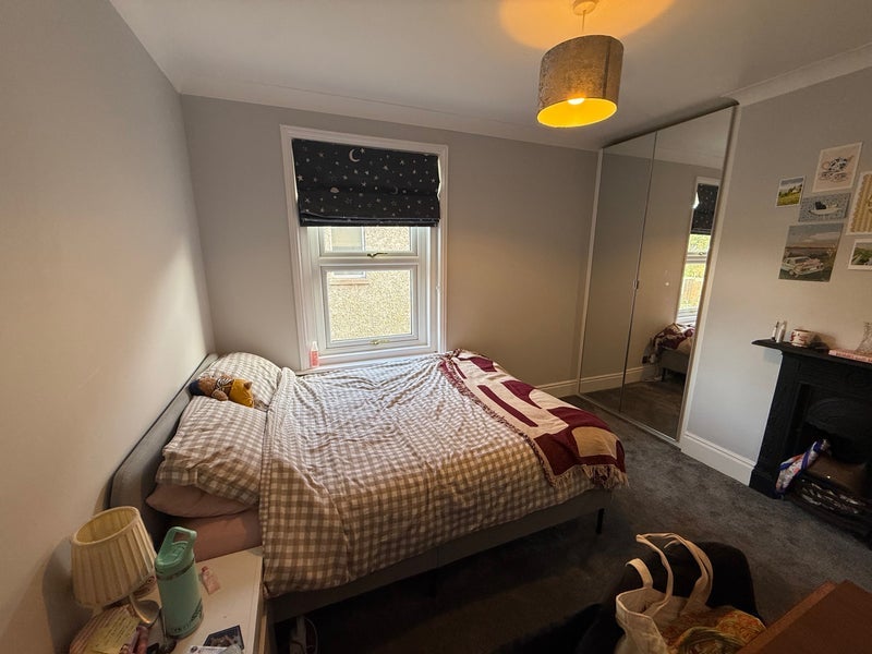 Room Lodge Road in Christchurch