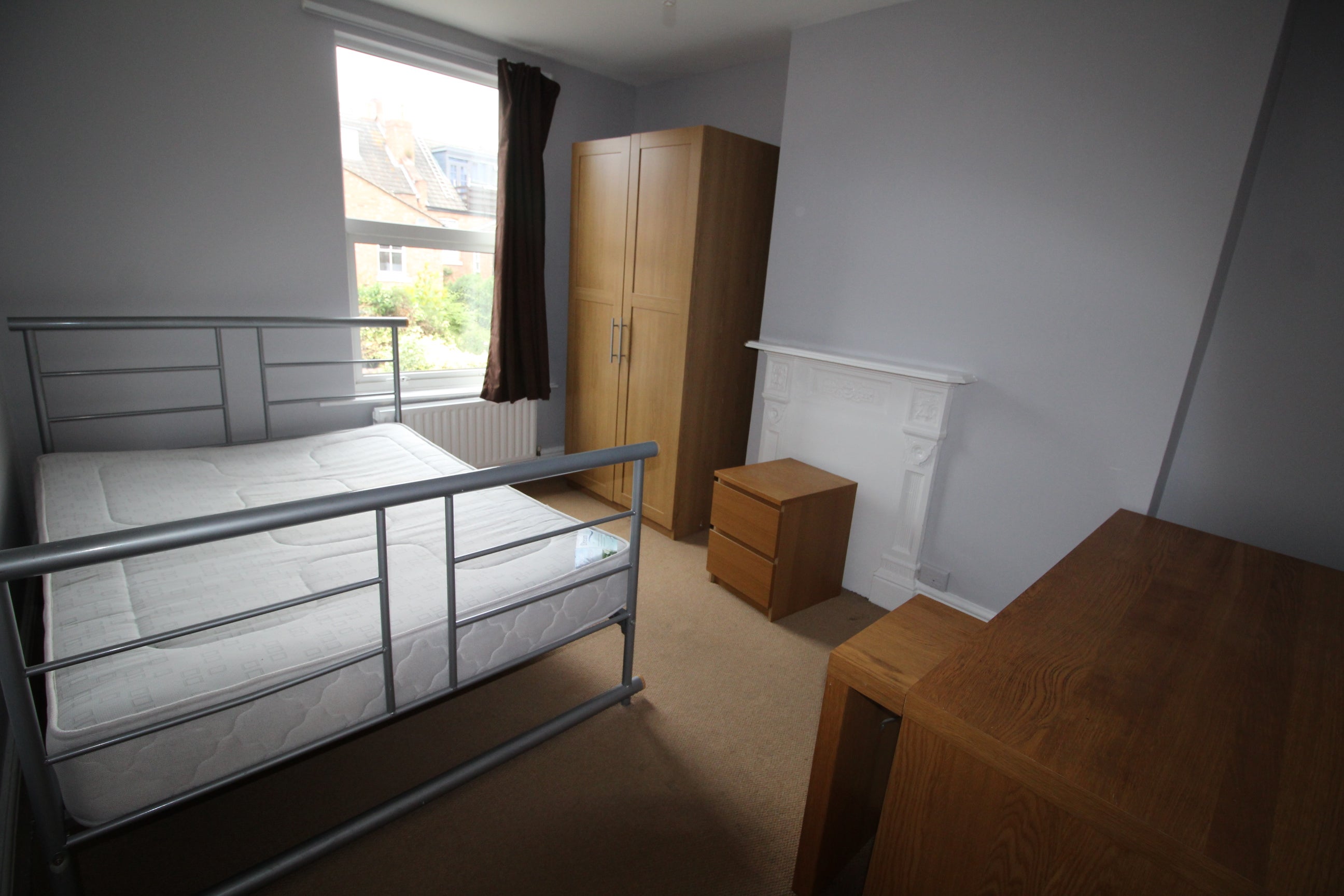 Room Claremont Road in Royal Leamington Spa