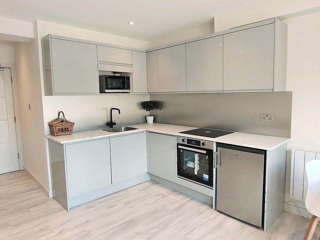 Room Addison Gardens in Greater London