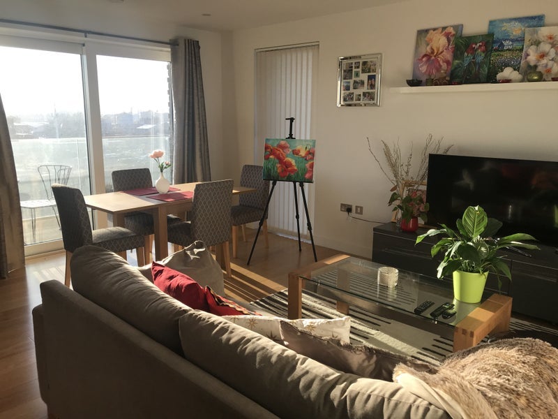 Room Chandlers Avenue in Greater London