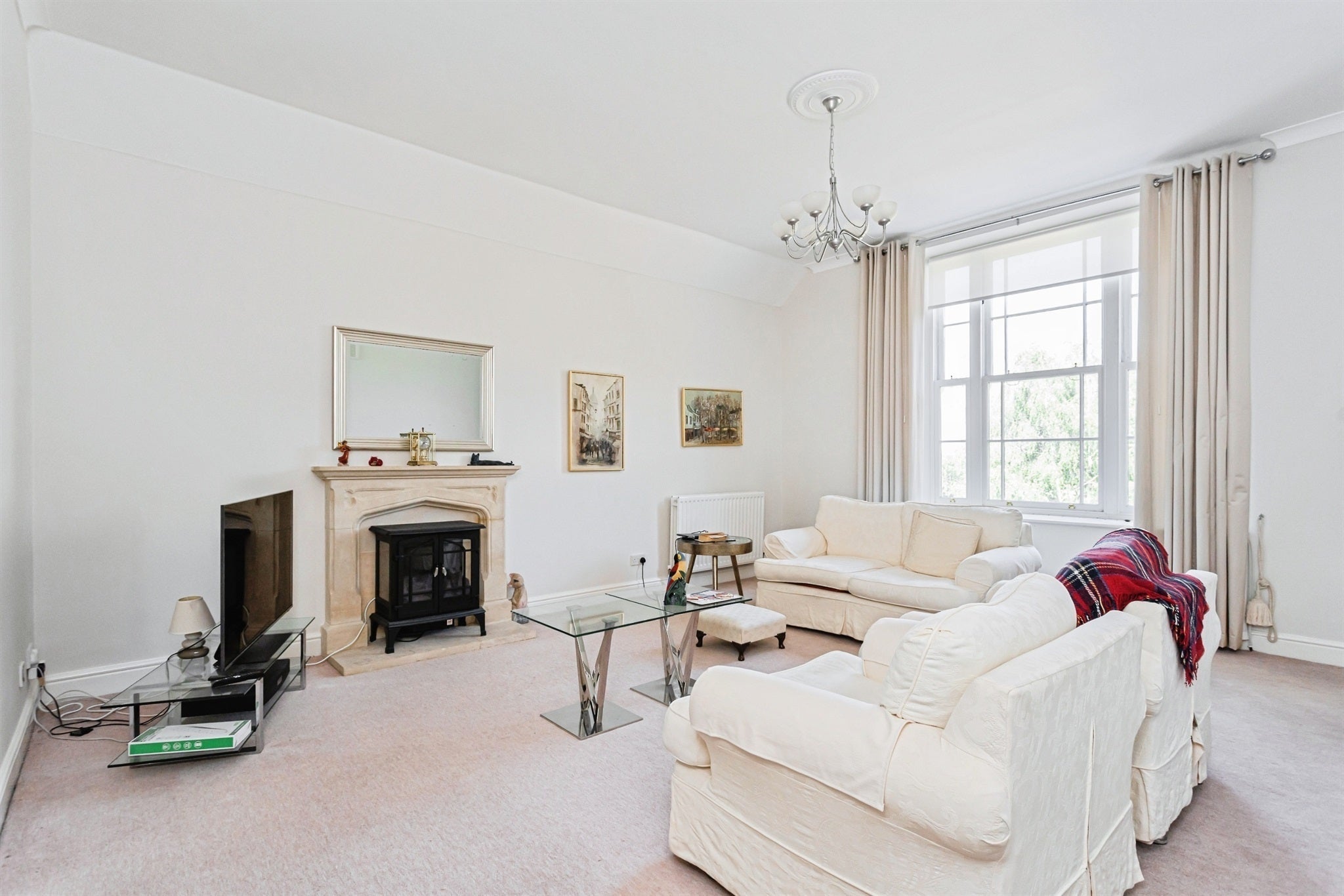 Flat Hett Close in Mid Sussex