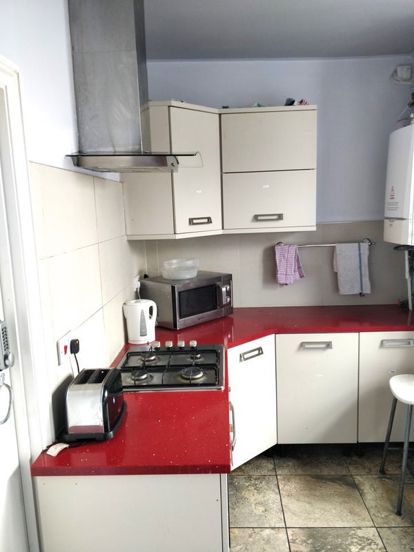 Room Waterloo Road in Stoke-on-Trent