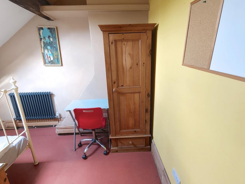 Room Waterloo Road in Stoke-on-Trent