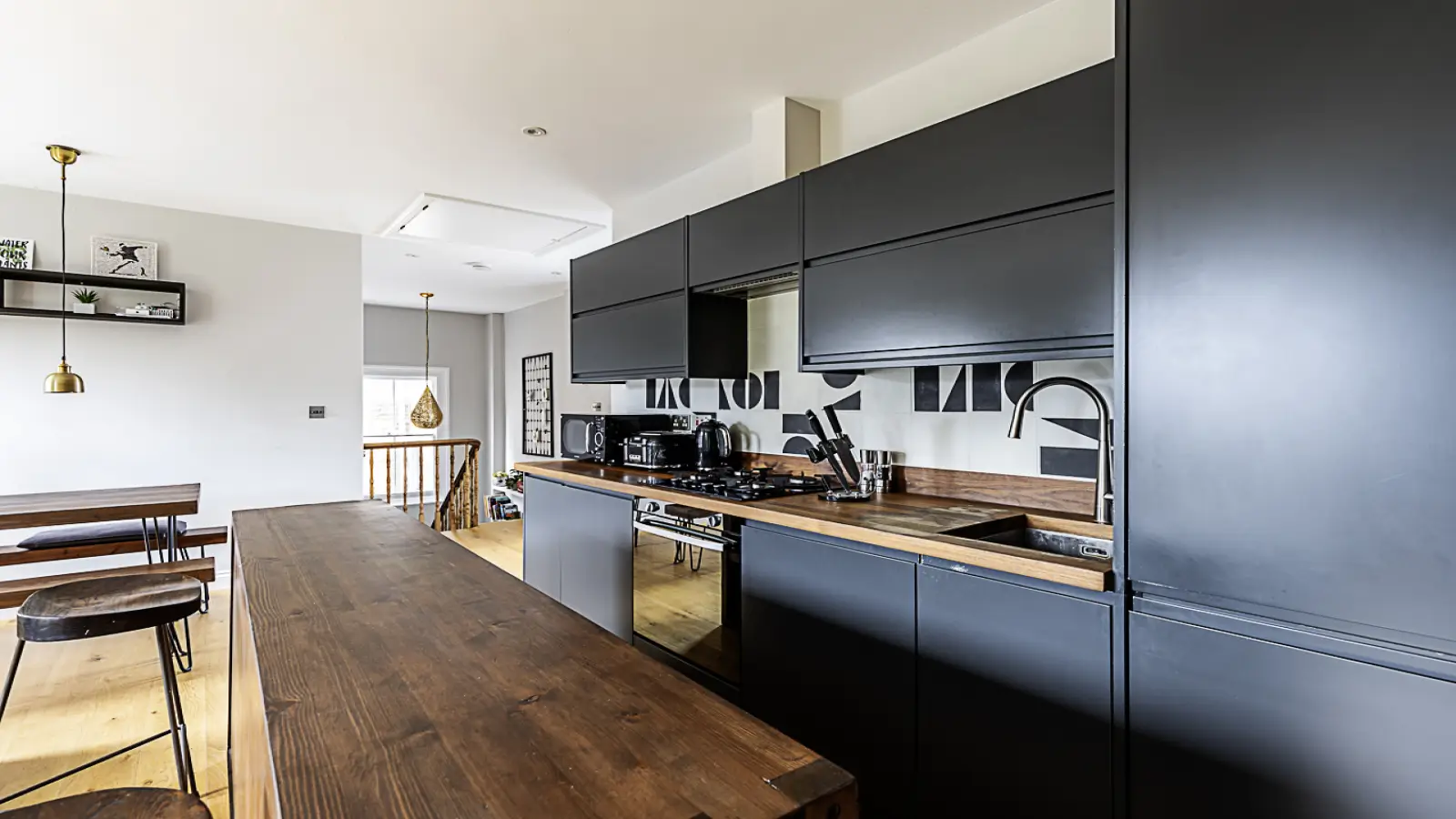 Flat Lambert Road in Greater London