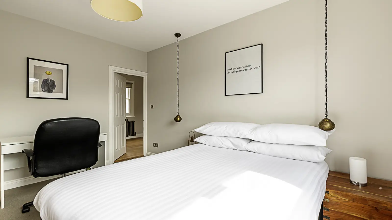 Flat Lambert Road in Greater London